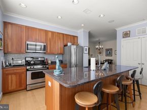 1205 N Garfield Street PH4, Arlington VA 22201