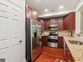 105 Commodore Court, Philadelphia PA 19146
