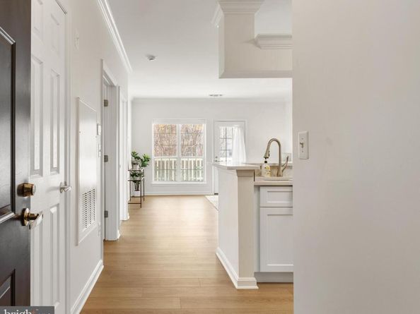 4551 Strutfield Lane 4212, Alexandria VA 22311