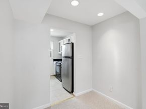 525 Bashford Lane 4, Alexandria VA 22314