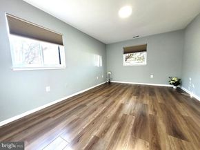 9800 Kingsbridge Drive 2, Fairfax VA 22031