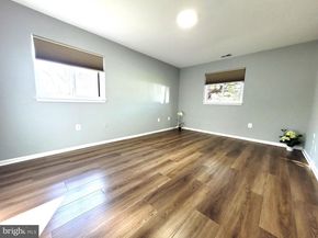 9800 Kingsbridge Drive 2, Fairfax VA 22031