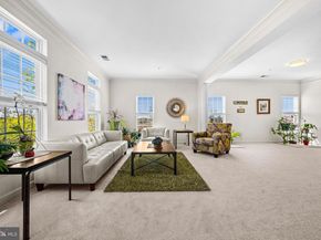 5725 Callcott Way P, Alexandria VA 22312