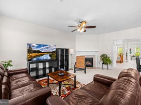 5725 Callcott Way P, Alexandria VA 22312
