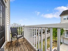 5725 Callcott Way P, Alexandria VA 22312