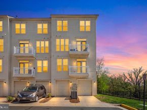 5725 Callcott Way P, Alexandria VA 22312