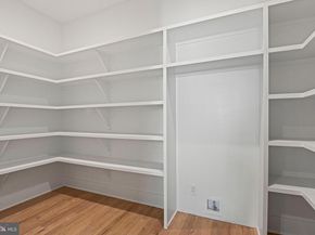 1052 Balls Hill Road, Mclean VA 22101