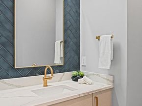 1052 Balls Hill Road, Mclean VA 22101