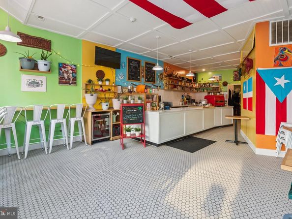 2557 Amber Street, Philadelphia PA 19125