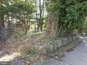 988 Allengrove Street, Philadelphia PA 19124