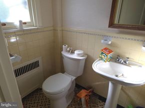 988 Allengrove Street, Philadelphia PA 19124