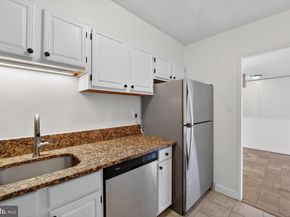 240 M Street SW E406, Washington DC 20024