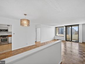 240 M Street SW E406, Washington DC 20024