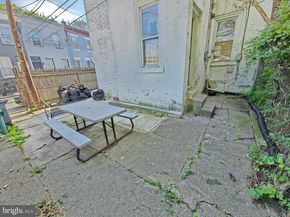 3940 Arcadia Street, Philadelphia PA 19124
