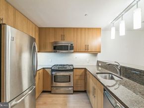1425 Locust Street 3B, Philadelphia PA 19102