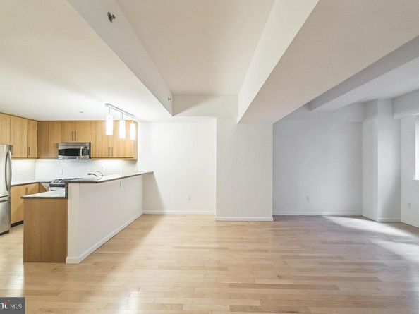 1425 Locust Street 3B, Philadelphia PA 19102