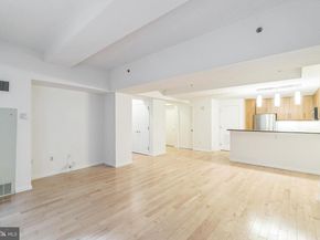 1425 Locust Street 3B, Philadelphia PA 19102