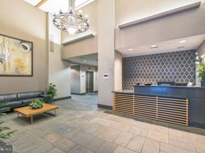 1425 Locust Street 3B, Philadelphia PA 19102