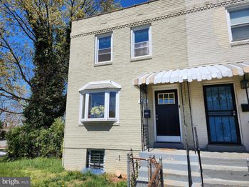 800 Xenia Street SE
