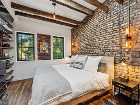 7 Pomander Walk NW, Washington DC 20007