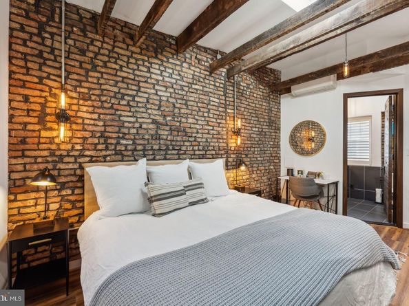 7 Pomander Walk NW, Washington DC 20007