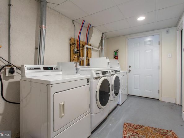 922 S 49TH Street, Philadelphia PA 19143