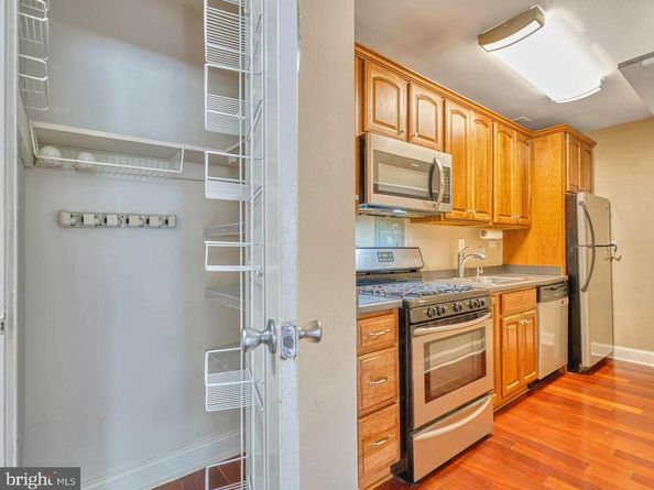 5340 Holmes Run Parkway 101, Alexandria VA 22304