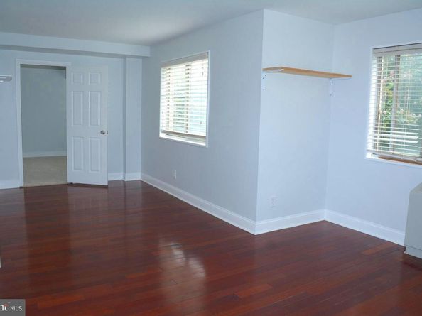 5340 Holmes Run Parkway 101, Alexandria VA 22304
