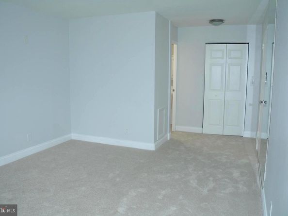 5340 Holmes Run Parkway 101, Alexandria VA 22304