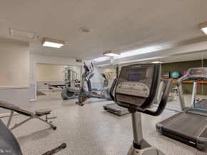 5340 Holmes Run Parkway 101, Alexandria VA 22304