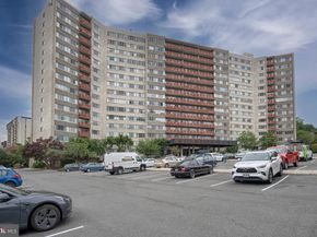 5340 Holmes Run Parkway 101, Alexandria VA 22304