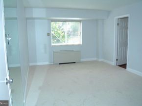 5340 Holmes Run Parkway 101, Alexandria VA 22304
