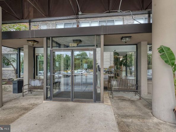 5340 Holmes Run Parkway 101, Alexandria VA 22304
