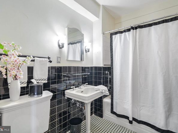 4000 Cathedral Avenue NW 453B, Washington DC 20016