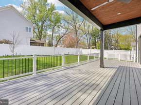1110 Hillcrest Drive SW, Vienna VA 22180