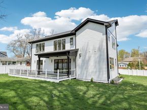 1110 Hillcrest Drive SW, Vienna VA 22180