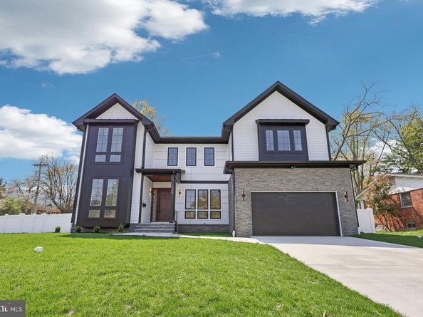 1110 Hillcrest Drive SW, Vienna VA 22180