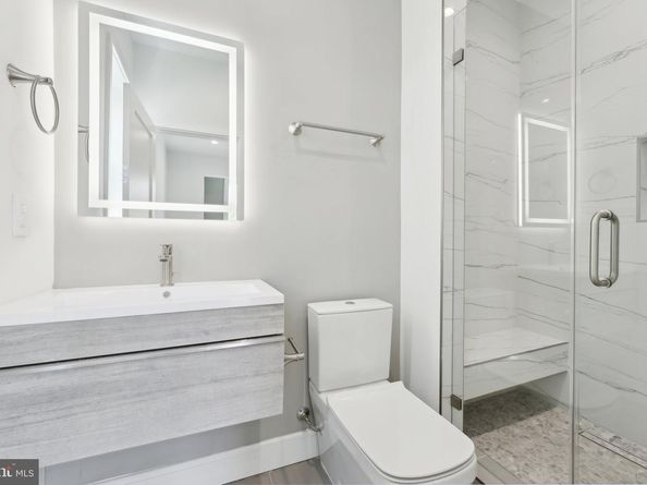 1110 Hillcrest Drive SW, Vienna VA 22180