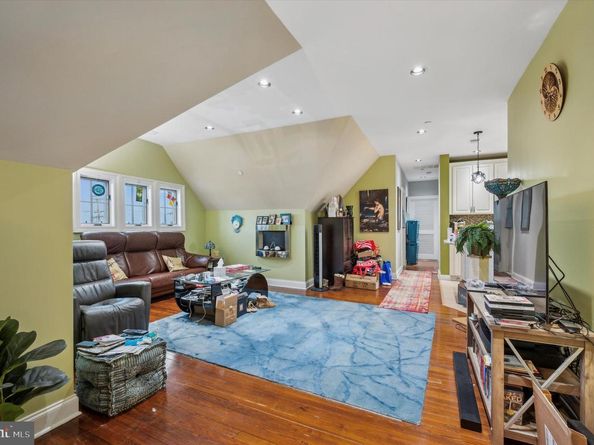 7220 Ridge Avenue G, Philadelphia PA 19128