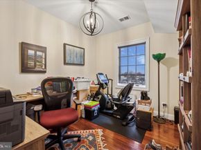 7220 Ridge Avenue G, Philadelphia PA 19128