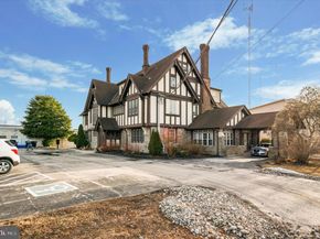 7220 Ridge Avenue G, Philadelphia PA 19128