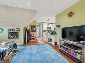 7220 Ridge Avenue G, Philadelphia PA 19128