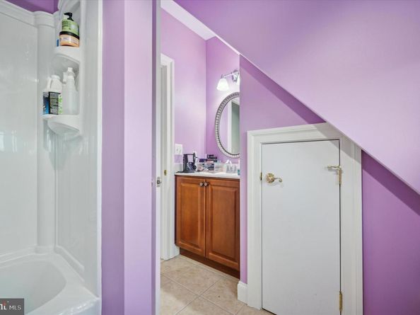 7220 Ridge Avenue G, Philadelphia PA 19128
