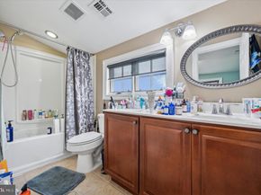 7220 Ridge Avenue G, Philadelphia PA 19128