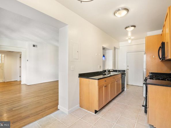 3901 Connecticut Avenue NW 406, Washington DC 20008