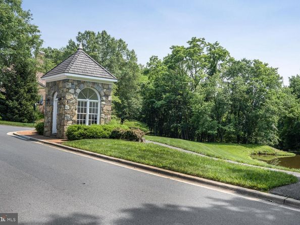 8329 Turnberry Court, Potomac MD 20854