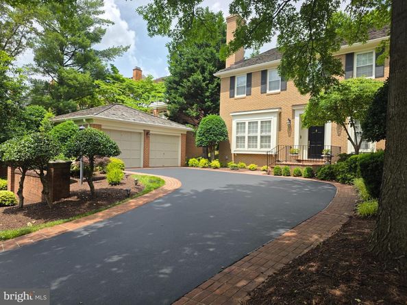 8329 Turnberry Court, Potomac MD 20854