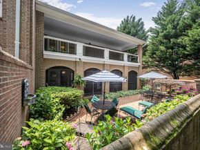 8329 Turnberry Court, Potomac MD 20854