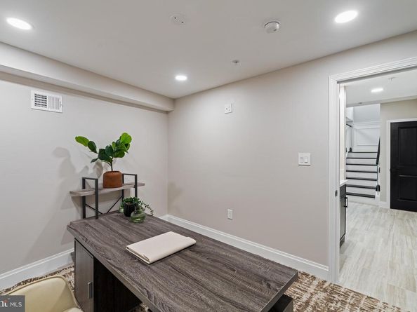 246 Montrose Street, Philadelphia PA 19147