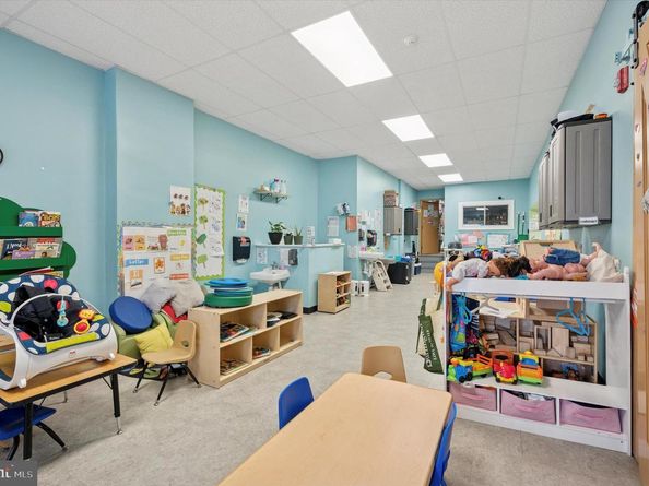 1333 S 49TH Street, Philadelphia PA 19143